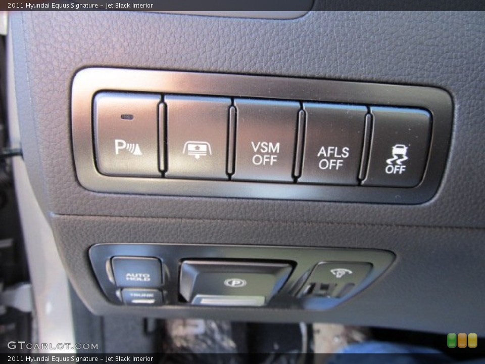 Jet Black Interior Controls for the 2011 Hyundai Equus Signature #59727259