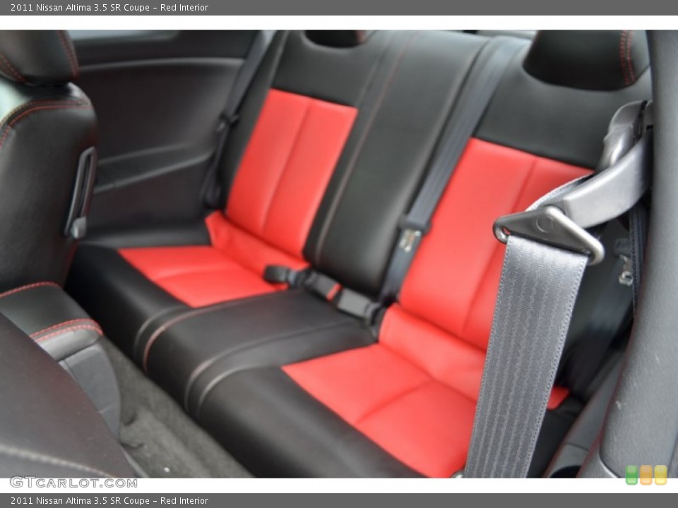 Red Interior Photo for the 2011 Nissan Altima 3.5 SR Coupe #59730783
