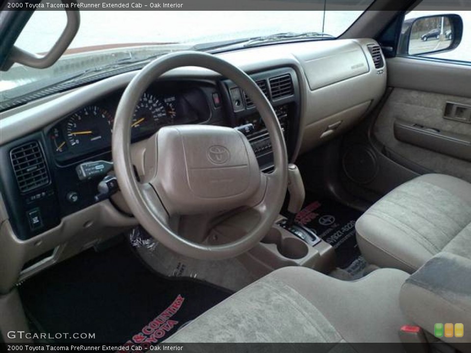 Oak Interior Photo for the 2000 Toyota Tacoma PreRunner Extended Cab #59732502