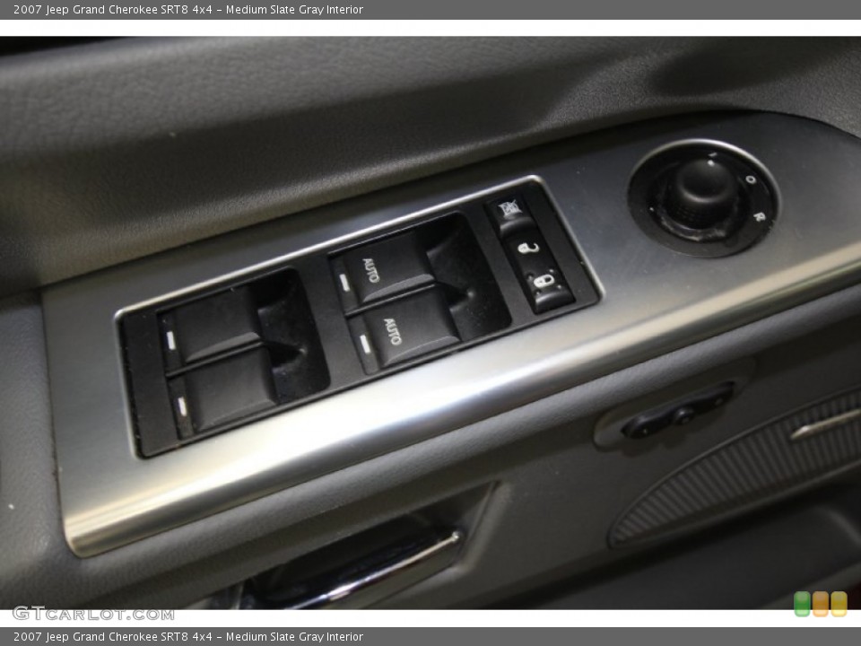 Medium Slate Gray Interior Controls for the 2007 Jeep Grand Cherokee SRT8 4x4 #59736852