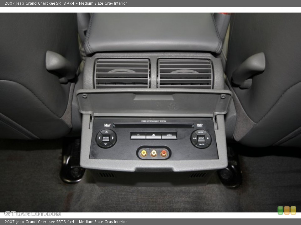 Medium Slate Gray Interior Controls for the 2007 Jeep Grand Cherokee SRT8 4x4 #59736912