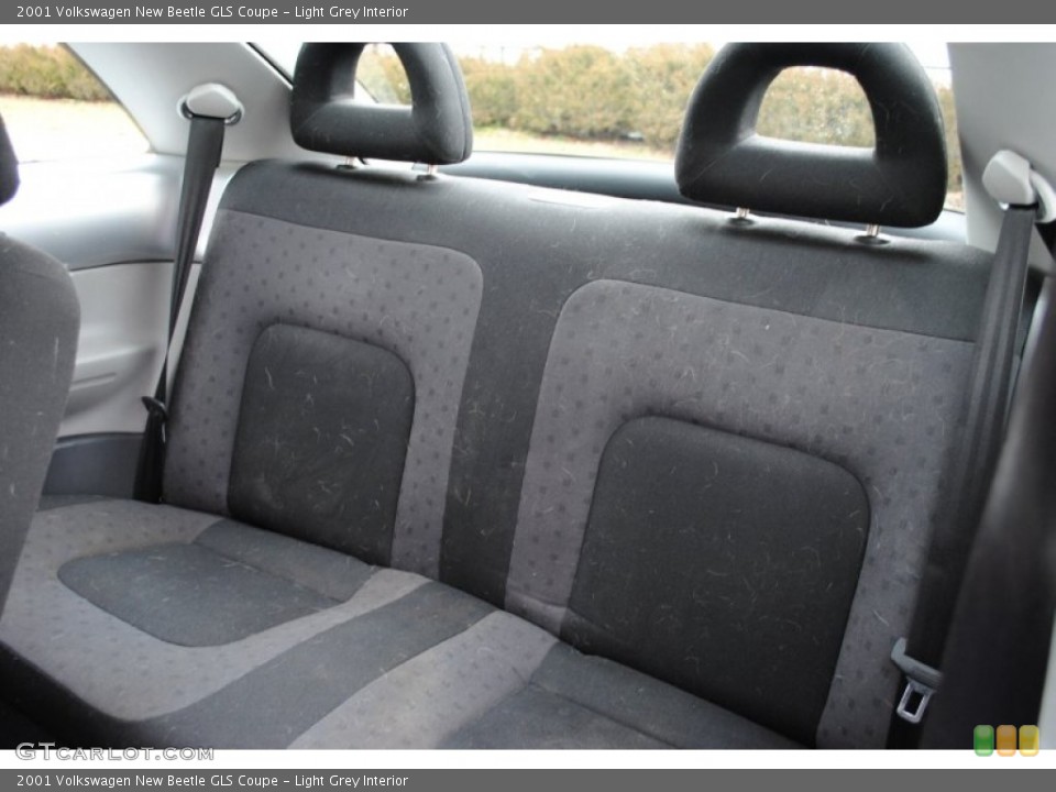 Light Grey Interior Photo for the 2001 Volkswagen New Beetle GLS Coupe #59740958