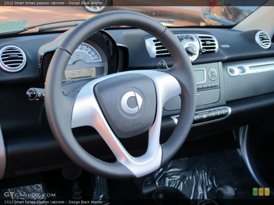 Design Black Interior Steering Wheel for the 2012 Smart fortwo passion cabriolet #59747396