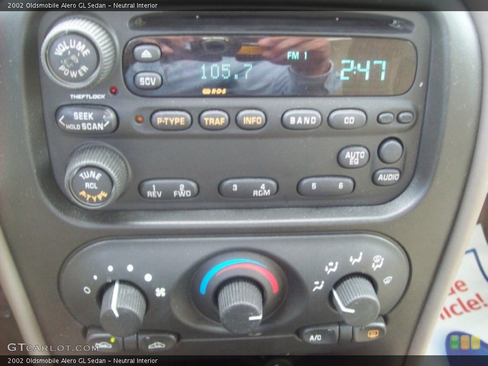 Neutral Interior Audio System for the 2002 Oldsmobile Alero GL Sedan #59747401