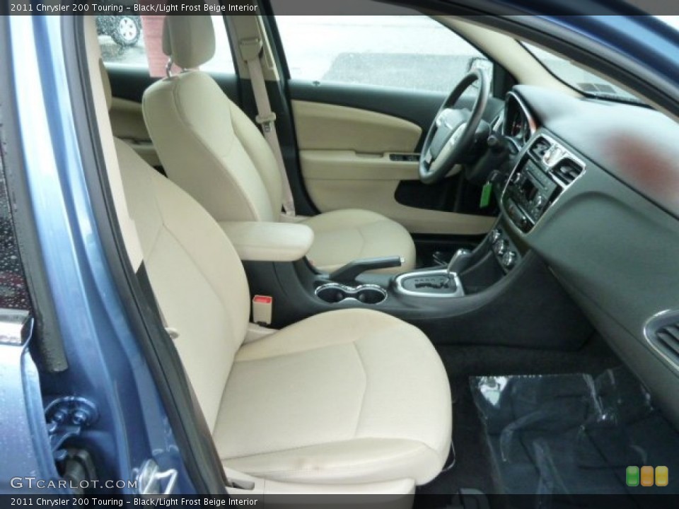 Black/Light Frost Beige Interior Photo for the 2011 Chrysler 200 Touring #59751707