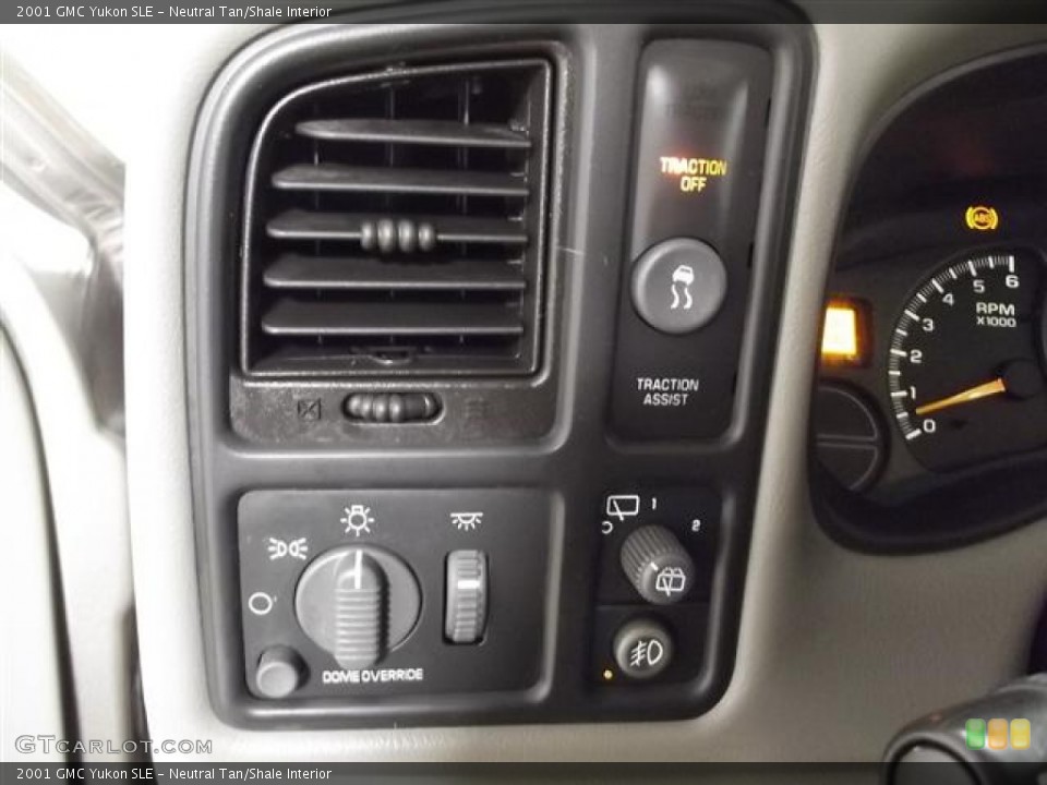 Neutral Tan/Shale Interior Controls for the 2001 GMC Yukon SLE #59753324
