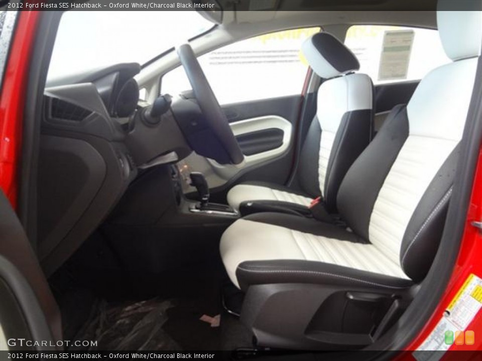 Oxford White/Charcoal Black Interior Photo for the 2012 Ford Fiesta SES Hatchback #59754508