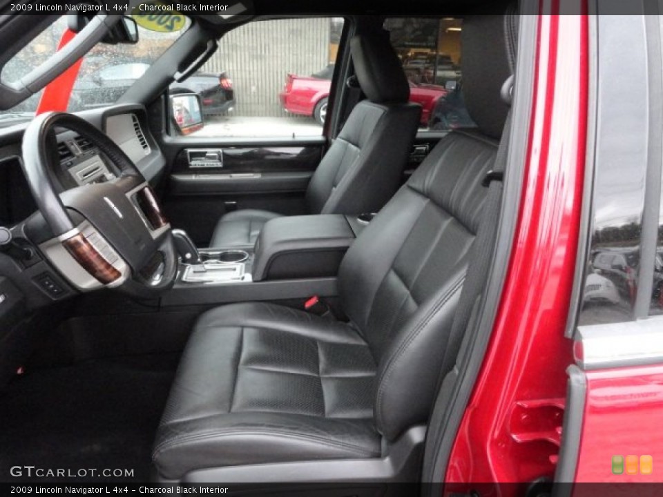 Charcoal Black Interior Photo for the 2009 Lincoln Navigator L 4x4 #59759006