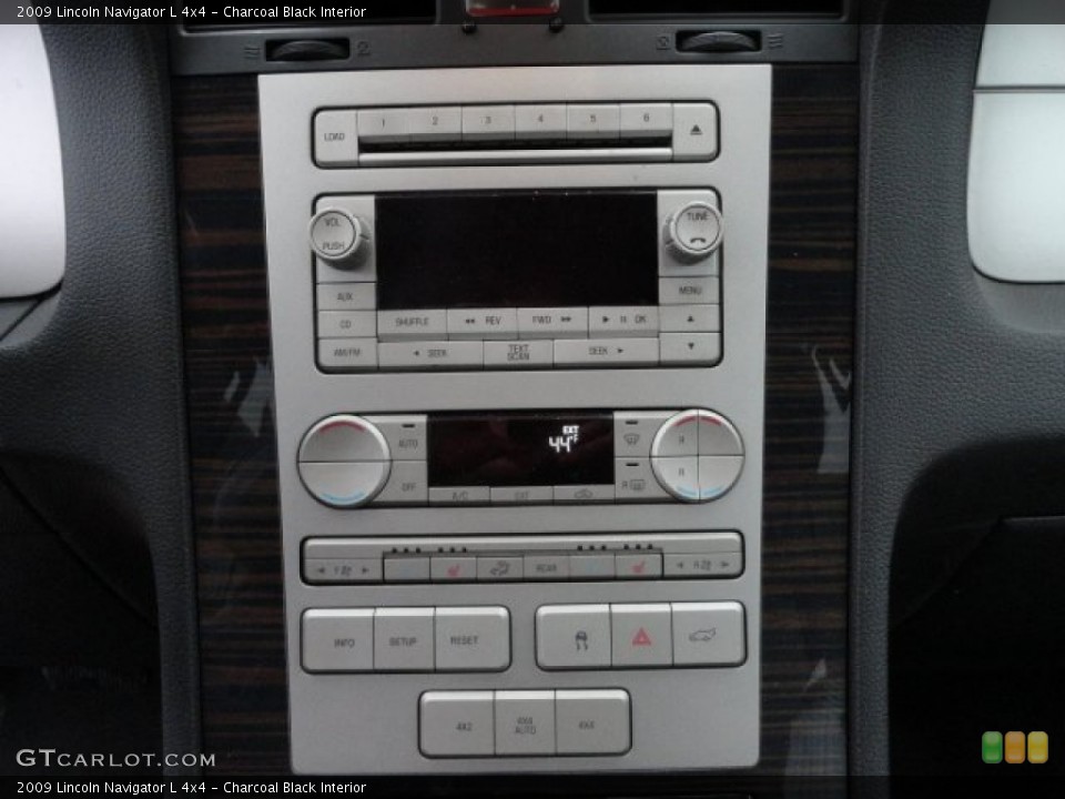 Charcoal Black Interior Controls for the 2009 Lincoln Navigator L 4x4 #59759084
