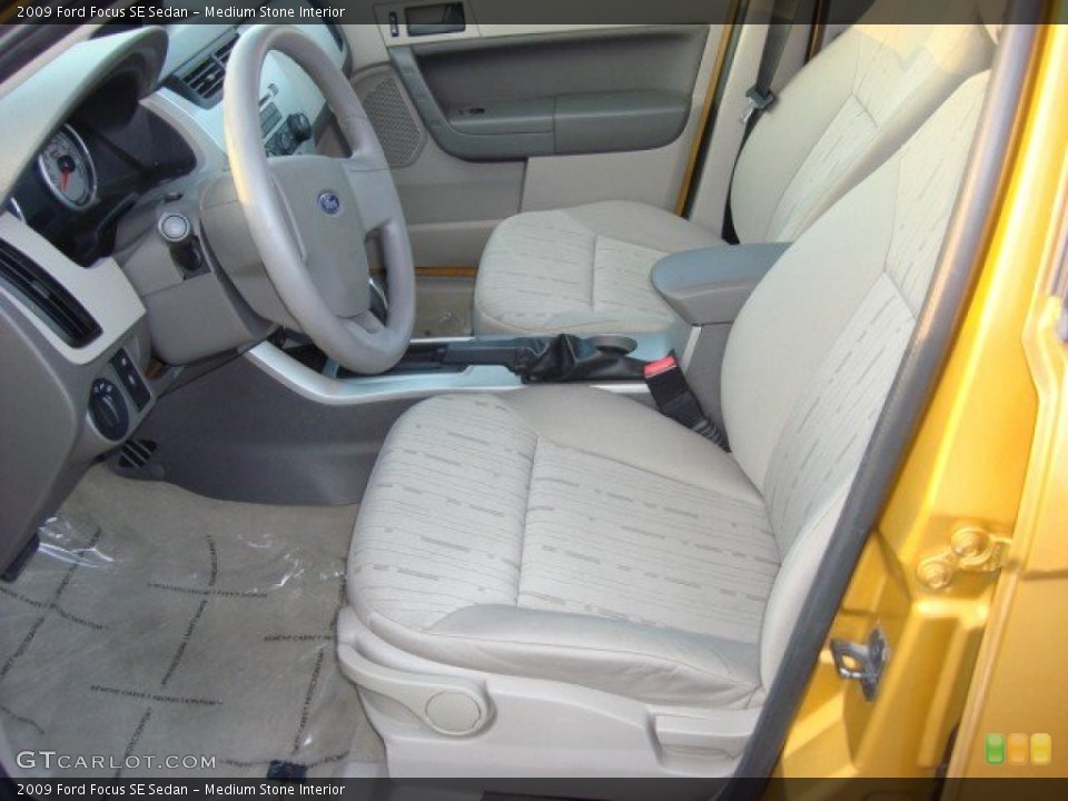 Medium Stone Interior Photo for the 2009 Ford Focus SE Sedan #59769308