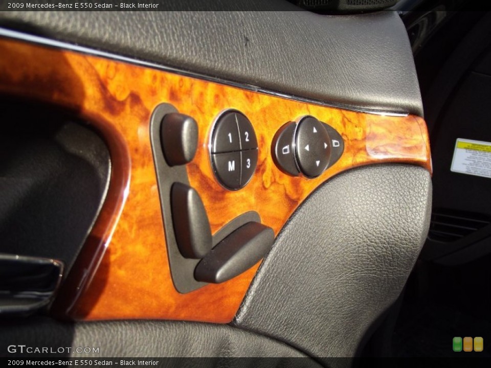 Black Interior Controls for the 2009 Mercedes-Benz E 550 Sedan #59771453