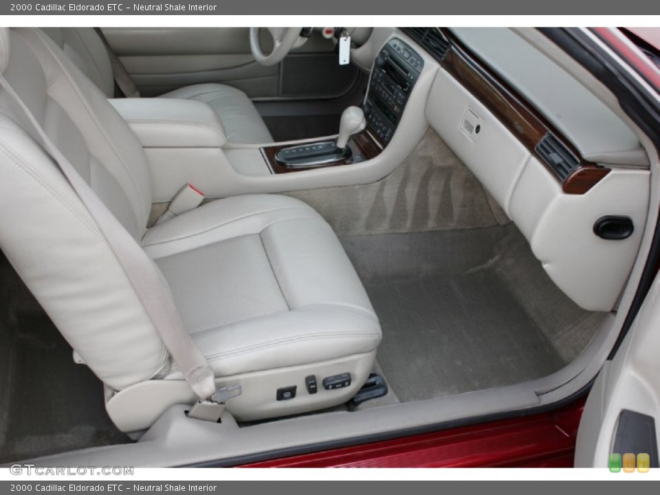 Neutral Shale Interior Photo for the 2000 Cadillac Eldorado ETC #59782709