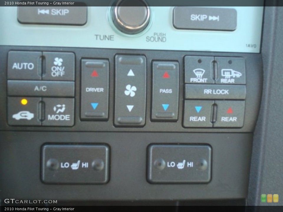 Gray Interior Controls for the 2010 Honda Pilot Touring #59783447