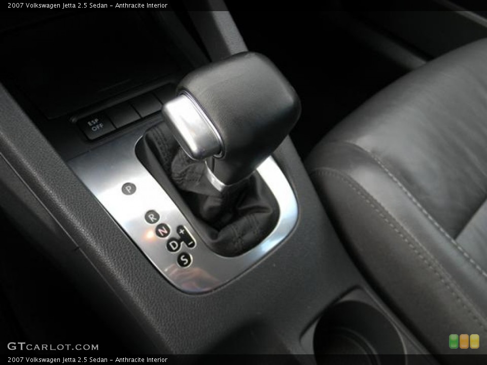 Anthracite Interior Transmission for the 2007 Volkswagen Jetta 2.5 Sedan #59784311