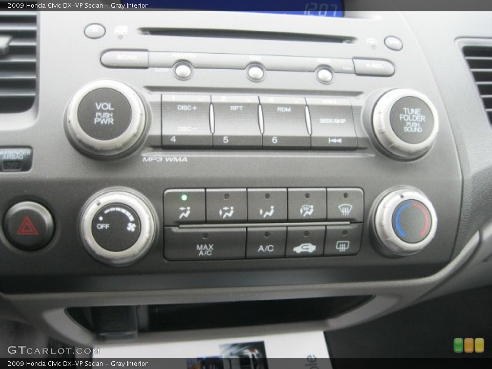 Gray Interior Controls for the 2009 Honda Civic DX-VP Sedan #59786477