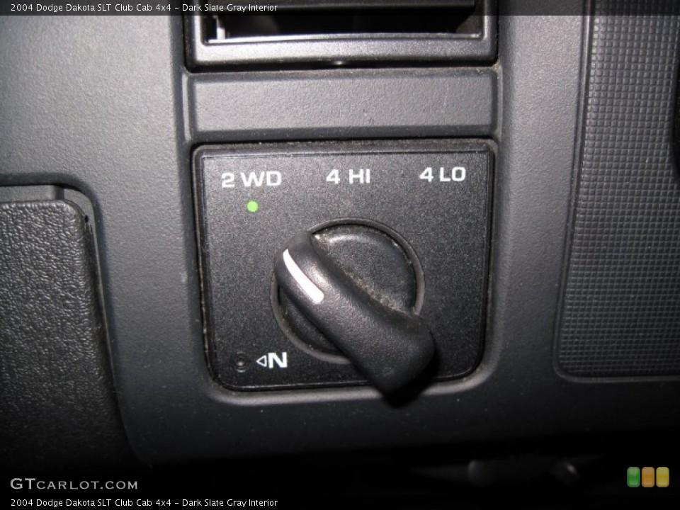 Dark Slate Gray Interior Controls for the 2004 Dodge Dakota SLT Club Cab 4x4 #59817323