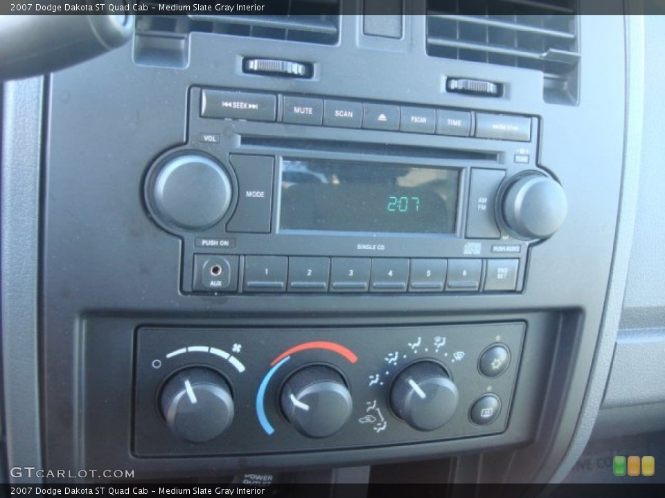 Medium Slate Gray Interior Audio System for the 2007 Dodge Dakota ST Quad Cab #59819342