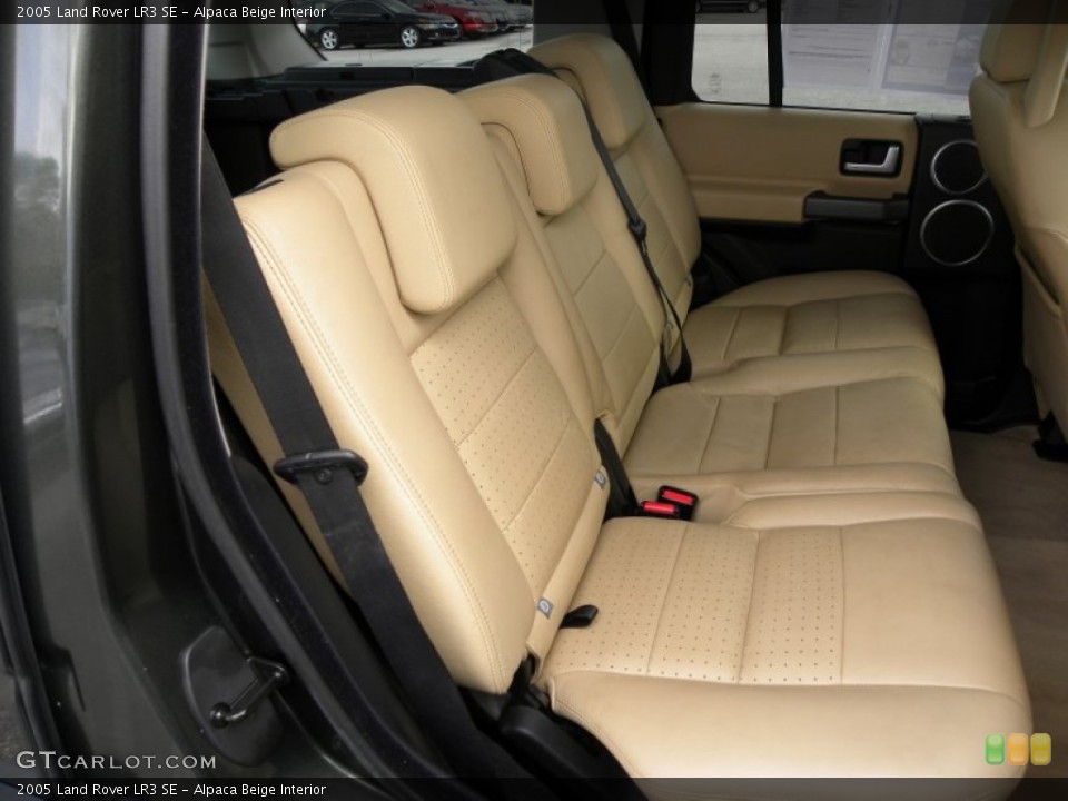 Alpaca Beige Interior Photo for the 2005 Land Rover LR3 SE #59831610