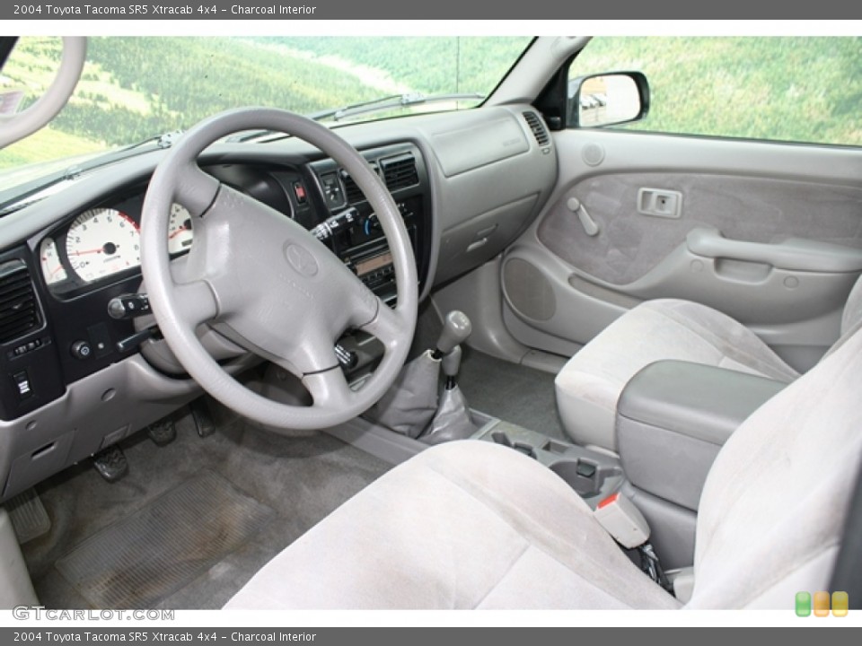 Charcoal Interior Photo for the 2004 Toyota Tacoma SR5 Xtracab 4x4 #59838564