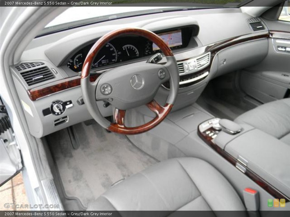 Grey/Dark Grey Interior Photo for the 2007 Mercedes-Benz S 550 Sedan #59843058