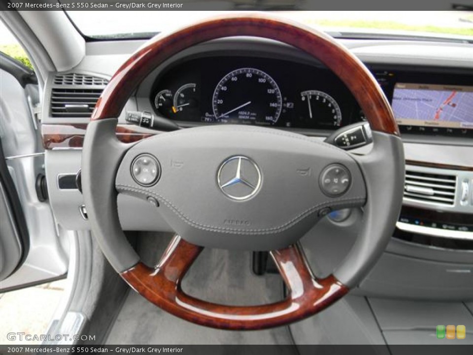Grey/Dark Grey Interior Steering Wheel for the 2007 Mercedes-Benz S 550 Sedan #59843166
