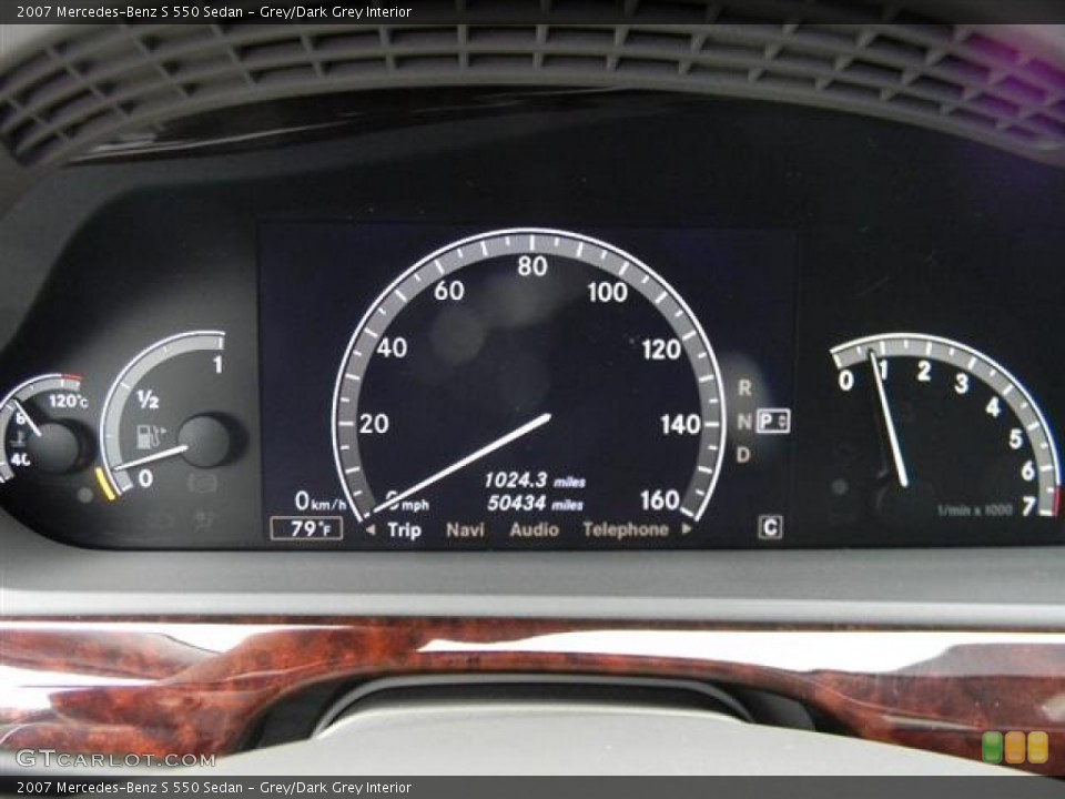 Grey/Dark Grey Interior Gauges for the 2007 Mercedes-Benz S 550 Sedan #59843175