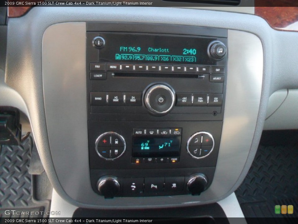 Dark Titanium/Light Titanium Interior Audio System for the 2009 GMC Sierra 1500 SLT Crew Cab 4x4 #59846337