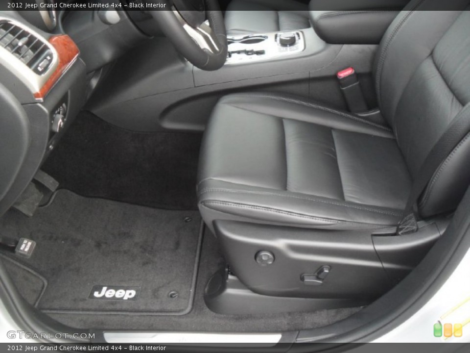 Black Interior Photo for the 2012 Jeep Grand Cherokee Limited 4x4 #59851945