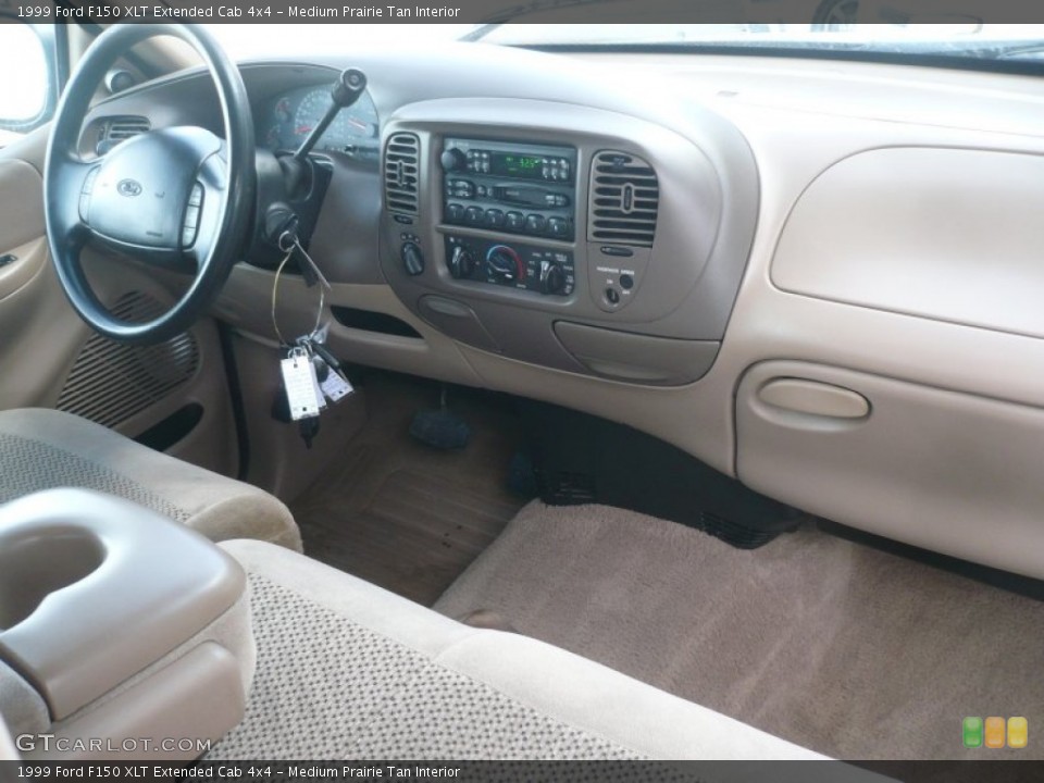 Medium Prairie Tan Interior Dashboard for the 1999 Ford F150 XLT Extended Cab 4x4 #59861903