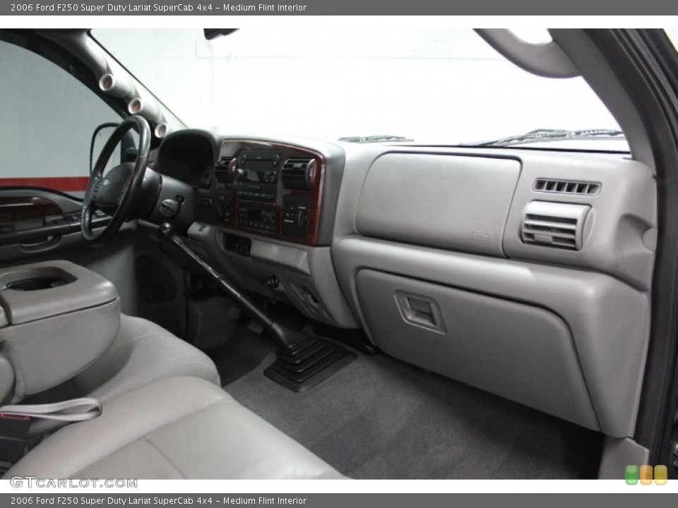 Medium Flint Interior Dashboard for the 2006 Ford F250 Super Duty Lariat SuperCab 4x4 #59861949