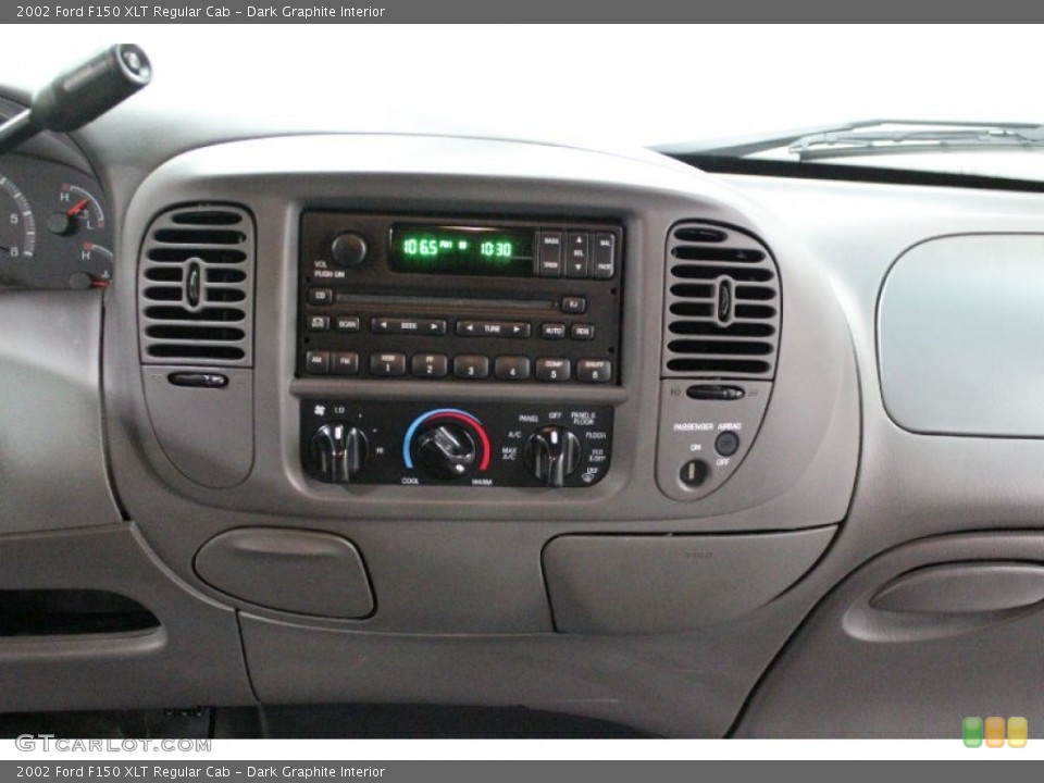 Dark Graphite Interior Controls for the 2002 Ford F150 XLT Regular Cab #59862689