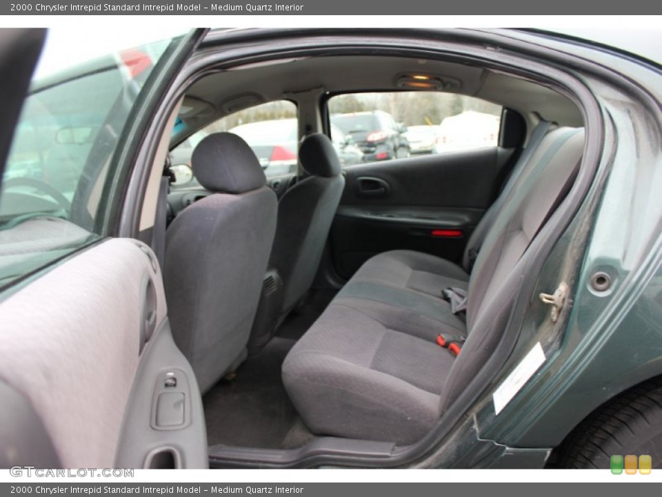 Medium Quartz Interior Photo for the 2000 Chrysler Intrepid  #59869061