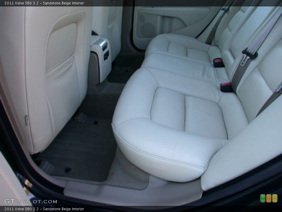 Sandstone Beige Interior Photo for the 2011 Volvo S80 3.2 #59869941