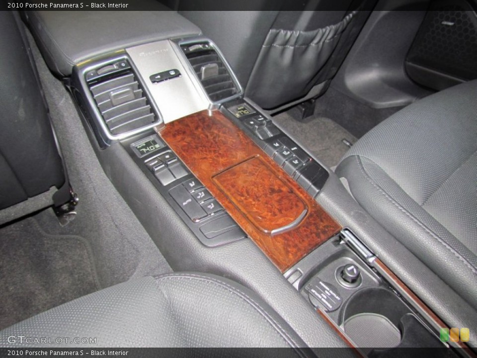 Black Interior Controls for the 2010 Porsche Panamera S #59874236