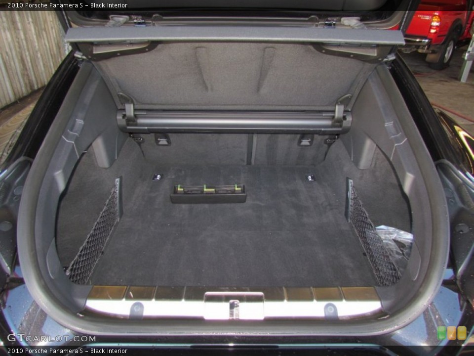 Black Interior Trunk for the 2010 Porsche Panamera S #59874263