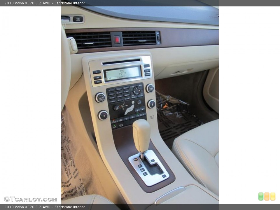 Sandstone Interior Controls for the 2010 Volvo XC70 3.2 AWD #59882204