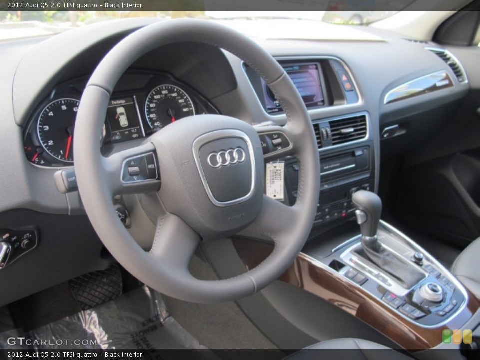 Black Interior Dashboard for the 2012 Audi Q5 2.0 TFSI quattro #59883770