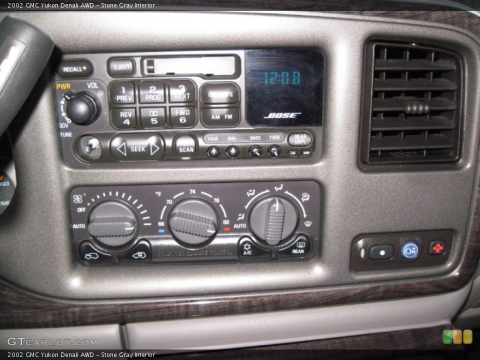 Stone Gray Interior Controls for the 2002 GMC Yukon Denali AWD #59898032