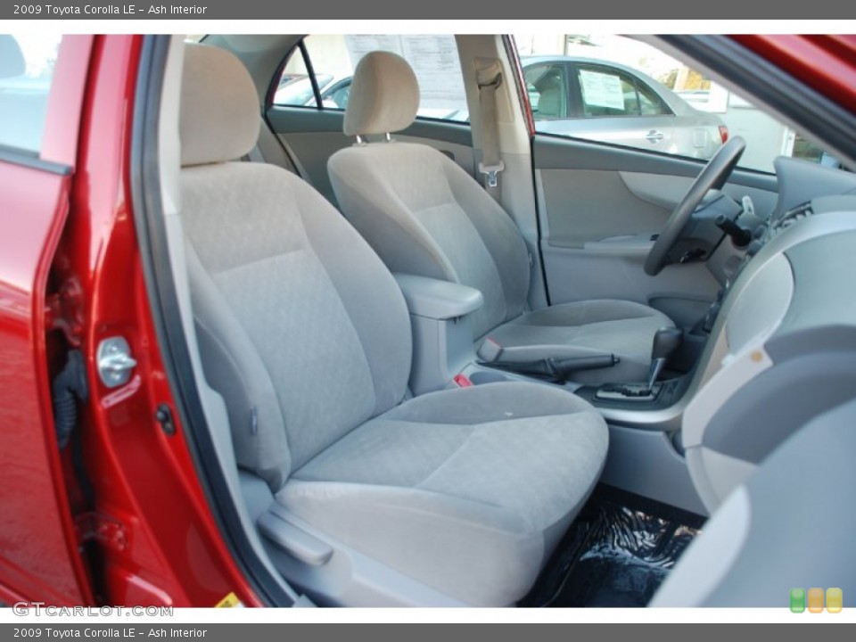 Ash Interior Photo for the 2009 Toyota Corolla LE #59900282