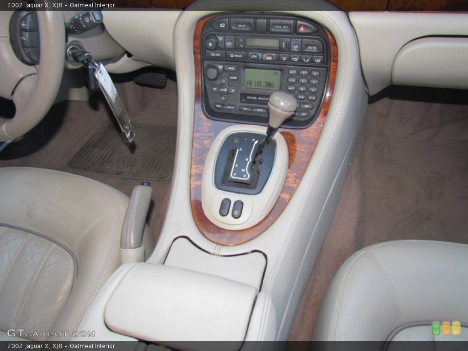 Oatmeal Interior Controls for the 2002 Jaguar XJ XJ8 #59901974