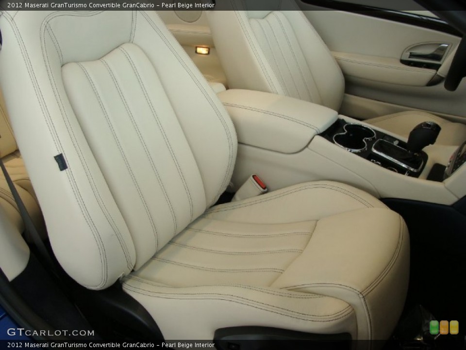Pearl Beige Interior Photo for the 2012 Maserati GranTurismo Convertible GranCabrio #59908730