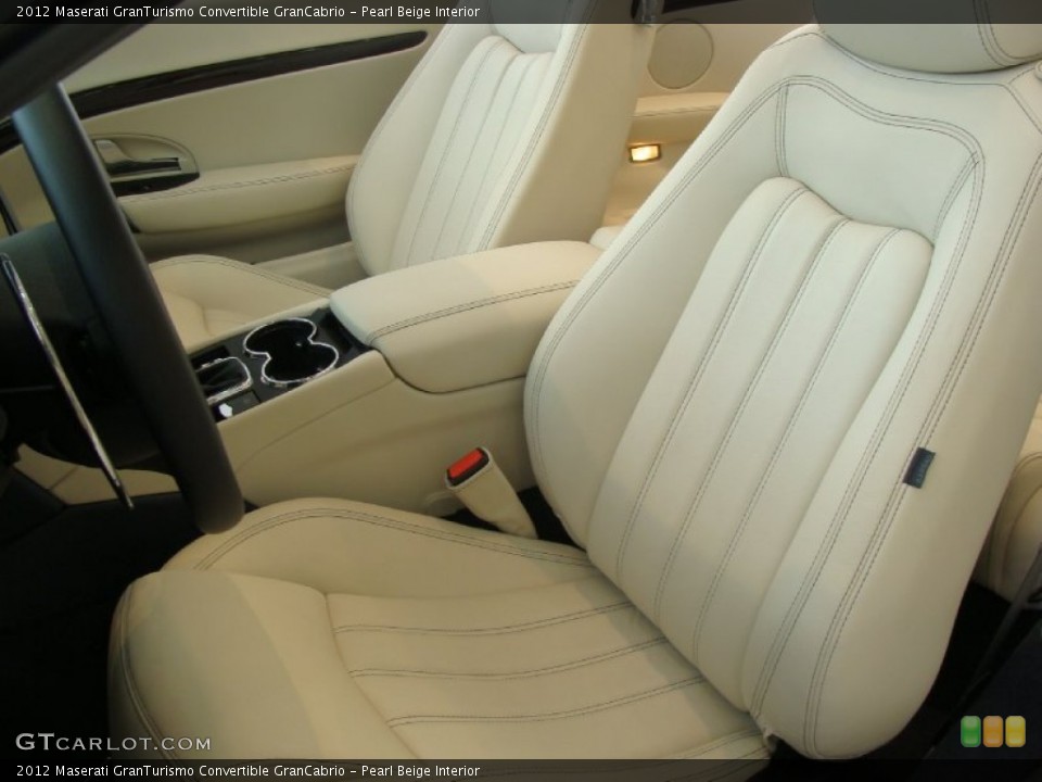 Pearl Beige Interior Photo for the 2012 Maserati GranTurismo Convertible GranCabrio #59908766