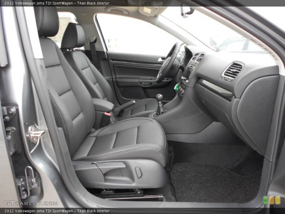 Titan Black Interior Photo for the 2012 Volkswagen Jetta TDI SportWagen #59909185