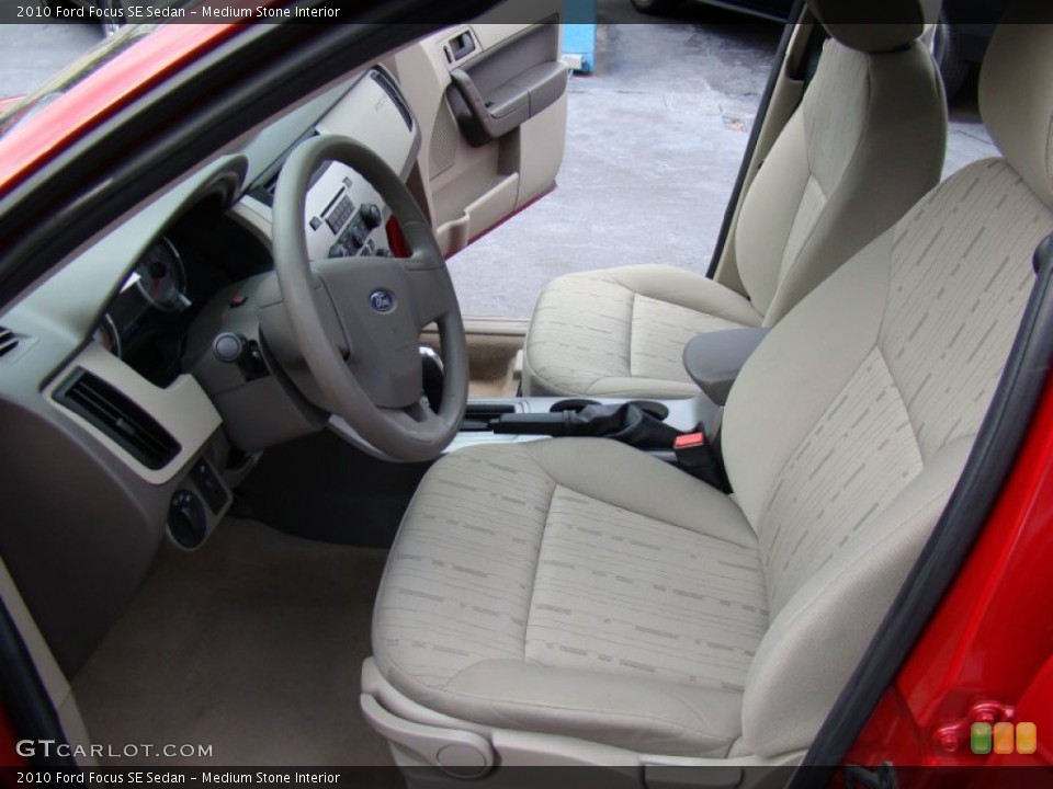 Medium Stone Interior Photo for the 2010 Ford Focus SE Sedan #59917388