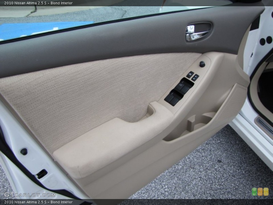 Blond Interior Door Panel for the 2010 Nissan Altima 2.5 S #59923071