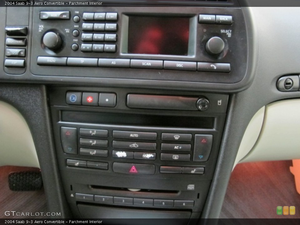 Parchment Interior Controls for the 2004 Saab 9-3 Aero Convertible #59928212