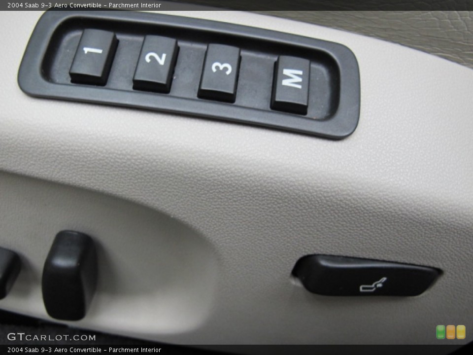 Parchment Interior Controls for the 2004 Saab 9-3 Aero Convertible #59928326