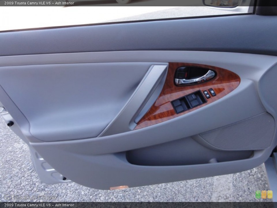 Ash Interior Door Panel for the 2009 Toyota Camry XLE V6 #59933654
