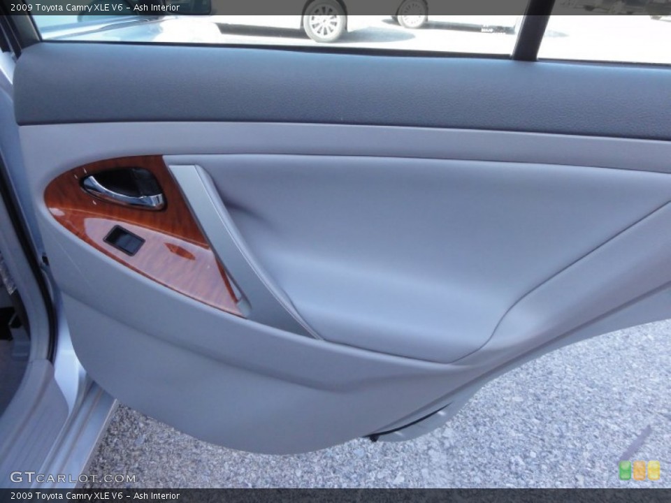 Ash Interior Door Panel for the 2009 Toyota Camry XLE V6 #59933750