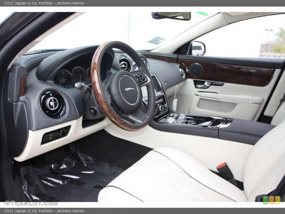 Jet/Ivory Interior Photo for the 2012 Jaguar XJ XJL Portfolio #59935727